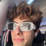 Lucas Burgatti Instagram - Fone, avião, céu… 🤌🏼