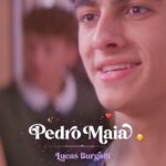 Lucas Burgatti Instagram - O Pedro Maia é o cara que roubou o coração de todo mundo no colégio… 🥰 Interpretado por Lucas Burgatti, aposto que ele também vai roubar o seu coraçãozinho em #UmaFadaVeioMeVisitar, AMANHÃ nos cinemas de todo o Brasil! 🧚🏻‍♂️  Garanta já o seu ingresso! ✨