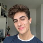 Lucas Burgatti Instagram - INVISAMOMENT 🤍🦷 E continuamos com nosso tratamento e nosso sorrisão mais do que radiante. Feliz em ser do time @invisalignbrasil e @clinica.alyah #invisaling #MinhaTransformacaoInvisalign #lucasburgatti