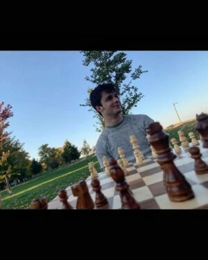 Lucas Jade Zumann Instagram - Showing appreciation for my Father and for Fall. Chess in the park kind of day... here's to an awsome autumn 🍂 🍻
