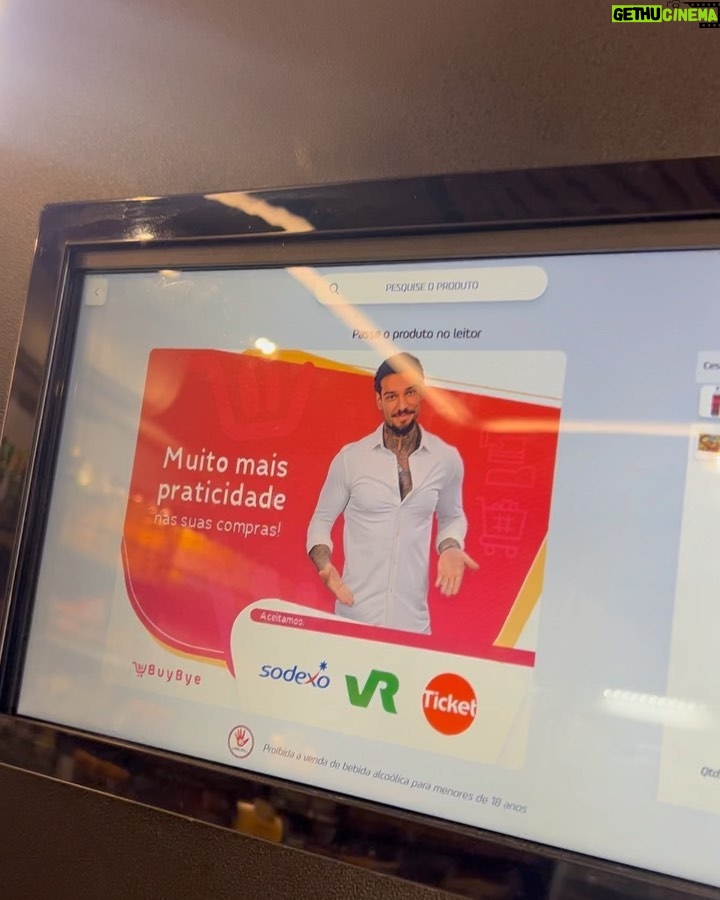 Lucas Lucco - 36.9K Likes - Como foi a semana aí?