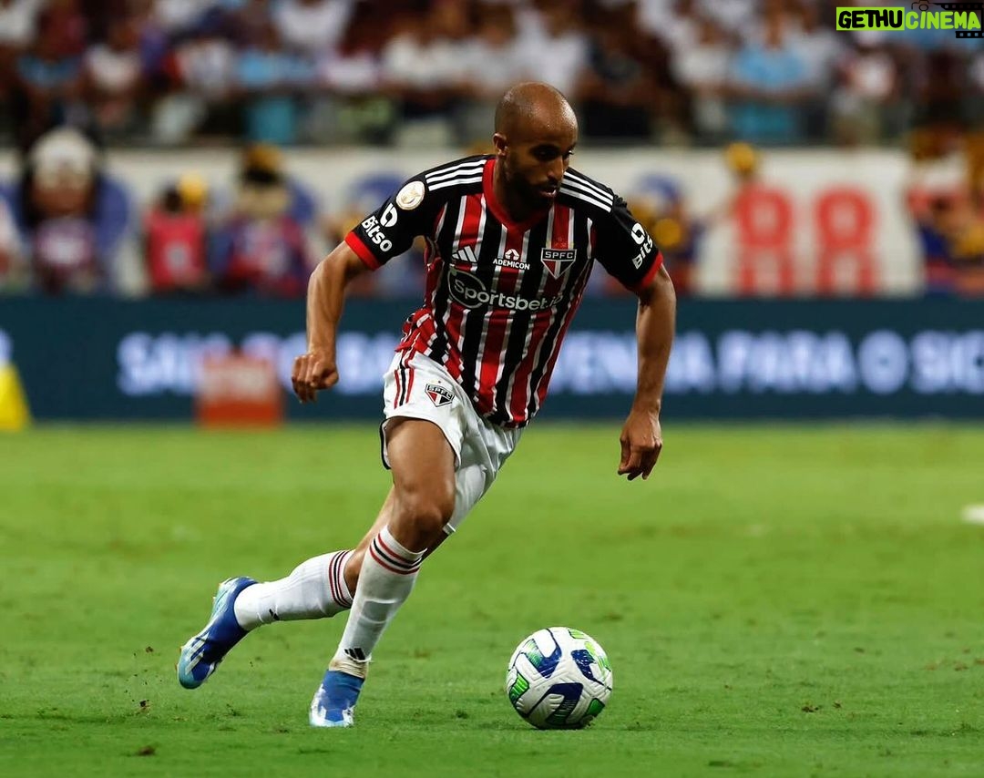 Lucas Moura Instagram - 🔴⚪️⚫️ #ObrigadoJESUS