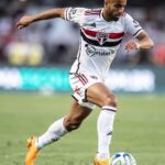 Lucas Moura Instagram - Obviamente não foi a reestreia que eu imaginei. Gostaríamos e lutamos muito para retribuir todo apoio da torcida que lotou o Morumbi mais uma vez. Confio muito no potencial e na dedicação do elenco e conto com o apoio e a força de vocês para alcançarmos os objetivos. Por fim gostaria de deixar registrado o quanto é especial vestir essa camisa e o quanto estou feliz em estar de volta. Te amo tricolor! Vamos todos juntos! 🙏🏽💪🏽 #obrigadoJESUS #avantetricolor Estádio do Morumbi