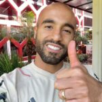 Lucas Moura Instagram - 🗣Convocação do @lucasmoura7! Todos ao Morumbi no domingo (06/08): São Paulo x Atlético-MG, às 16h, pelo @brasileirao. Garanta já o seu lugar! ➡️ Compre em: spfc.totalacesso.com (link nos stories) #VemProMorumbi #RespondeAoCoração ❤️🤍🖤 #VamosSãoPaulo 🇾🇪