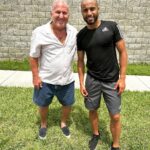 Lucas Moura Instagram - É sempre uma honra te encontrar. Exemplo de simplicidade e humildade. Sou fã demais! #Zico #GalinhodeQuintino #10 Kissimmee; Orlando, Florida