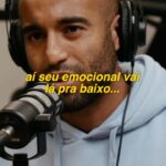 Lucas Moura Instagram - Futebol está entre as 5 profissões mais estressantes do mundo! @lucasmoura7 conta no Podcast Jesuscopy de hoje, um pouco de como é o mundo do futebol, e como ele deseja ser lembrado! Esse papo está muito bom, para assistir basta ir no link dos stories ou na sua plataforma de streaming favorita🎧 Marca um amigo que curte futebol para assistir👇🏻
