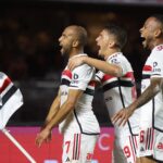 Lucas Moura Instagram - OBRIGADO JESUS! ❤️🤍🖤 Estádio do Morumbi