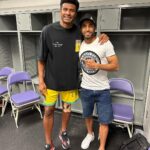Lucas Moura Instagram - Que honra fazer parte de um evento fantástico como esse, junto com ídolos que cresci assistindo e tanto admiro. Glória a DEUS por me proporcionar momentos como esse. Muito obrigado @r.alves33 pelo convite e todo suporte aqui em Orlando, você é top. Obrigado a todos pelo carinho. @tbgame.official #Orlando #thebeautifulgame Orlando, Florida - Usa