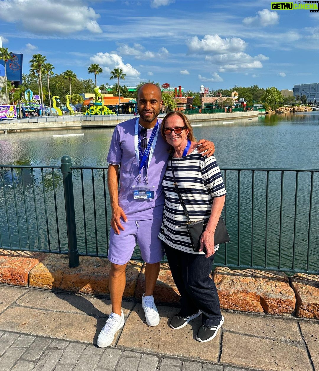 Lucas Moura Instagram - Universal Studios day 🎢😁☀️#yesterday #ferias #EUA #parque @universaldestinationsbrasil Universal Studios Florida