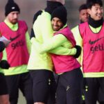 Lucas Moura Instagram - Very good feeling to be back with the team. Thanks God, glory to You always! And a big thanks for all the staff involved. Let’s go! 💪🏽 #COYS #COYS #COYS