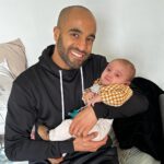 Lucas Moura Instagram - Que alegria conhecer esse garotão abençoado, conhecer tua casa e ver tudo que DEUS tem feito na tua vida meu irmão. Que JESUS preencha cada dia mais a vida de vocês e seja sempre a vossa estrutura. Te amo muito e, não importa a distância, estaremos sempre juntos! #Estevan #Principedotio #França Vallées en Champagne