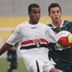 Lucas Moura Instagram - #TBT #Copinha2010 #Jaguariuna #SPFC #Campeão