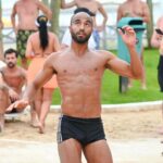 Lucas Moura Instagram - 🔥💪🏽 #férias #praia #futemesa 📸 @thiagomattuafotografia