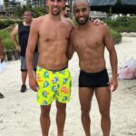 Lucas Moura Instagram - Surpresa maravilhosa te encontrar meu irmão. Estava com saudades. ☀️ 🏖️ #férias