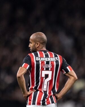 Lucas Moura Instagram - Boa rapaziada! Parabéns a todos. Seguimos! 💪🏽🔴⚪️⚫️ #ObrigadoJESUS #SãoPauloéSentimento