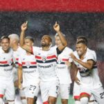 Lucas Moura Instagram - Glória a DEUS! Melhor maneira de começar a temporada. Parabéns rapaziada, grande estréia. Obrigado torcedor pelo apoio de sempre. Vamos todos juntos! Que DEUS nos abençoe. #ObrigadoJESUS #SãoPauloéSentimento #EuAmoEstarAqui