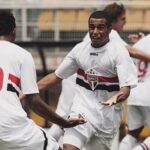 Lucas Moura Instagram - #TBT #Copinha2010 #Jaguariuna #SPFC #Campeão