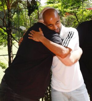 Lucas Moura Instagram - 2️⃣0️⃣2️⃣6️⃣ @lucasmoura7 

#RespondeAosCorações ❤️🤍🖤
#VamosSãoPaulo 🇾🇪

📸 Rubens Chiri / saopaulofc