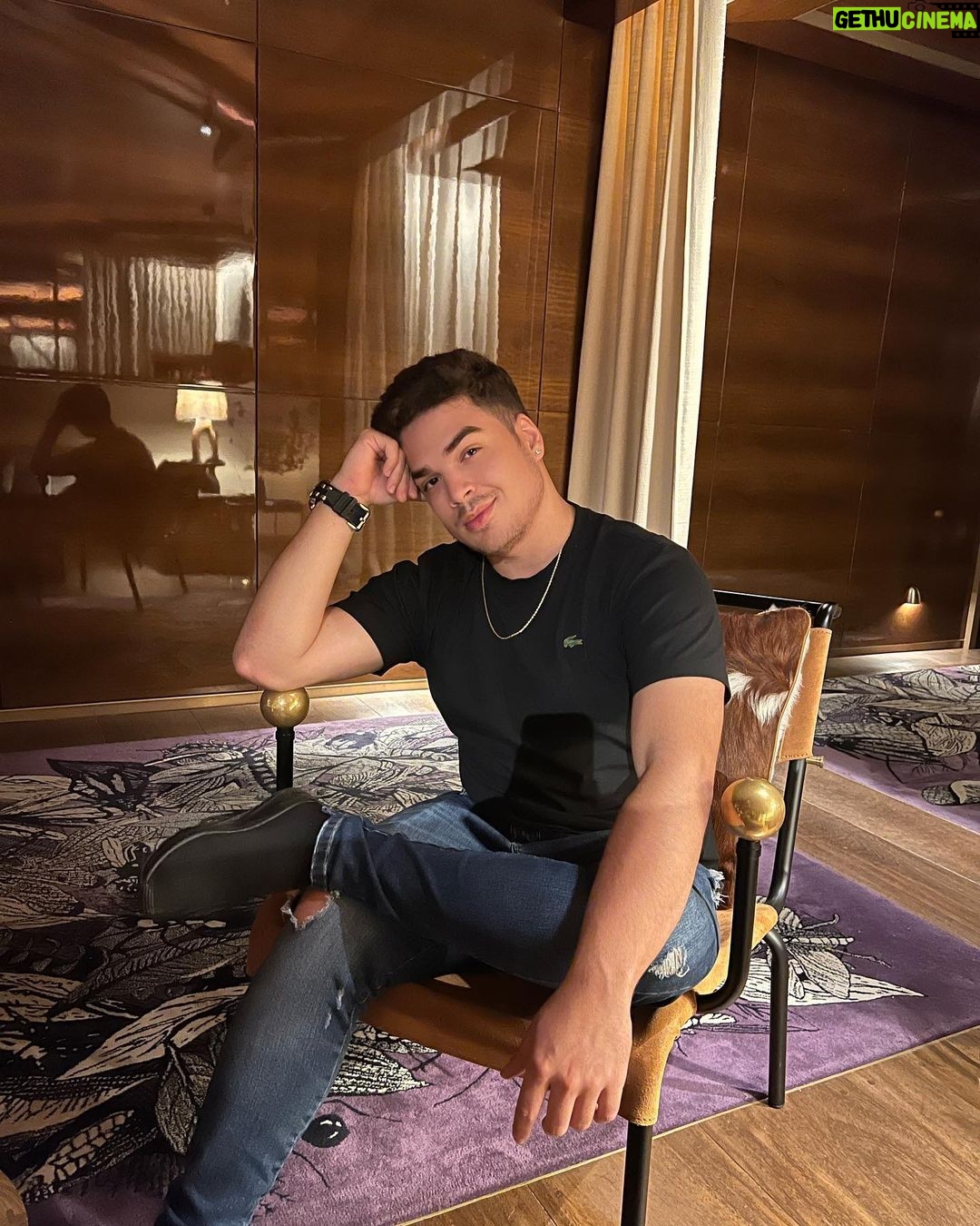 Lucas Santos Instagram - sobre meu final de semana 🥰 sentiram saudades das fotinhos aqui? 🥺❤️