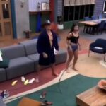 Lucas Santos Instagram - Atenção família! 🙌 Se liga só na coreo que a @biamiranda.oficial e o @tiagoramoss criaram para o meu hit, o #Fazendeiro. Que molejo é esse?! 😍🤤 E agora é a sua vez de sacudir o esqueleto. Te desafiamos a entrar nesse hype e compartilhar a sua dancinha ao som da minha nova música aí no seu perfil ou lá na rede vizinha. Vamos compartilhar TODOS!💃 Bora dançar com a gente peãozada!🔥 🚀 Disponível em todas as plataformas digitais, é só dar play. Uma produção @lovefunkprodutora 🎶 🎧 ⠀⠀⠀ ⠀⠀⠀ #Fazendeiro #Dancinha #Trend #Coreografia #DançaComigo #Lançamento #LucasSantosCantor #LoveFunk #Feat #Kaioken #DJKaioken #Estouro #HitLucasSantos #OuçaAgora #Música #Funk #Sertanejo #Galopa