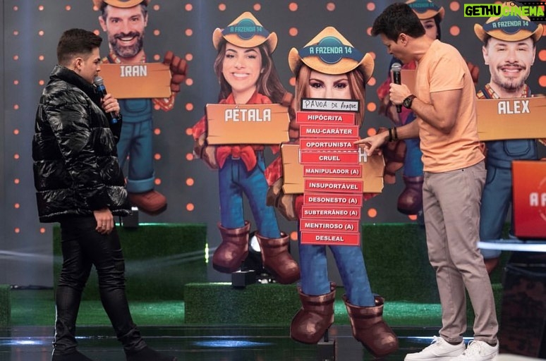 Lucas Santos Instagram - Hora da verdade! , No #AFazendaÚltimaChance, falando tudo sobre as polêmicas de @afazendarecord • Não perca o #HoraDoFaro deste domingo (6), a partir das 15h45, na @recordtvoficial! Record Hora Do Faro