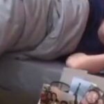 Lucas Santos Instagram - Ontem 15/10, a Record levou ao ar uma edição cortada e sem áudio, friamente calculada e manipulada. Com tamanha proporção, colocamos o vídeo completo e o mesmo com zoom para que analisem adequadamente. Lucas estava dormindo no quarto ao lado da cama do Vini, ele foi acordado pelo ronco do amigo, e resolveu sinaliza-lo sobre isso (algo já comentado na sede entre ambos). Lucas nem abre os olhos, reparem bem no vídeo com zoom. Lamentamos tamanha falta de respeito e responsabilidade da Rede Record. Nossos amigos ADM’s, também se pronunciaram sobre. @vinibuttel @petalagb Lucas merece respeito.
