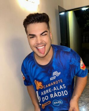 Lucas Santos Instagram - pode por mais um carnaval pra conta, que emoção! 😍🥳🤪