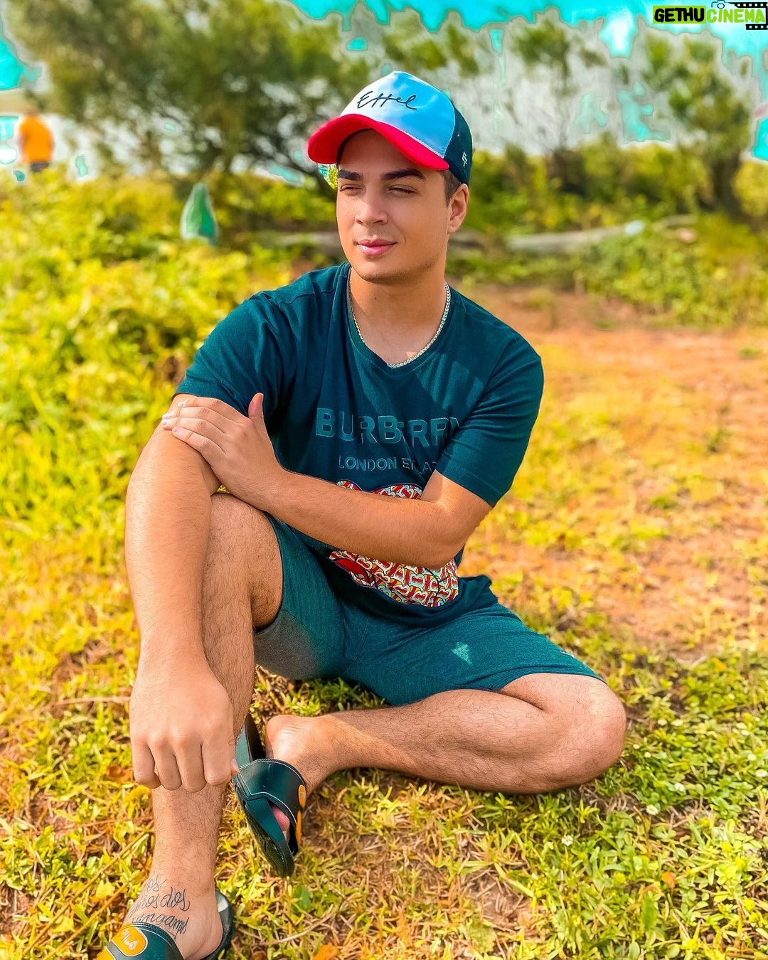 Lucas Santos Instagram - 05/365 quais seus planos pra esse ano? 🥰❤️ Laguna, Santa Catarina