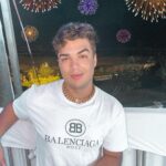 Lucas Santos Instagram - 365 novos dias para se permitir… seja bem-vindo 2022 💥🥳 Laguna, Santa Catarina