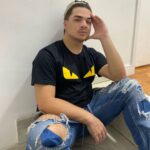 Lucas Santos Instagram - boa noite bb’s, reaja com coração 💙