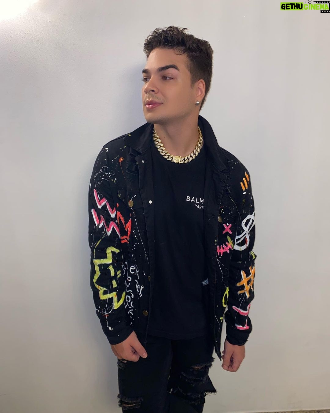 Lucas Santos Instagram - não posso mudar o que fui, mas posso construir o que serei. 🚀✨