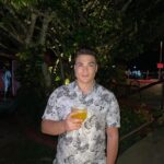 Lucas Santos Instagram – Que venha 2023 com muita luz e prosperidade 
estou pronto pra te receber em grande estilo ✨🙏🏻 Ilhabela, Sao Paulo, Brazil