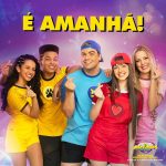 Luccas Neto Instagram - Status: separando a minha roupa de Aventureiro para esse EVENTO! #OsAventureirosAOrigem estreia AMANHÃ nos cinemas de todo o Brasil. Comenta aqui se os pequenos já estão com o look de super-herói prontinho! 🚨🚨🚨 Compre agora os ingressos pelo link da nossa bio. 🚨🚨🚨 🎥 Estreia 06 de julho nos cinemas de todo o Brasil