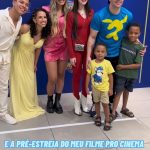 Luccas Neto Instagram - E a pré-estreia do meu filme pro cinema com os aventureiros que todo mundo foi chique e eu fui o único de aventureiro kkkk que vergonha