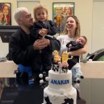 Luccas Neto Instagram - Ajude seu filho, mas não diga nada! kkkk