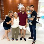 Luccas Neto Instagram - Eles deixam a gente de cabelo branco!!! 96 anos da vovó!