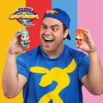 Luccas Neto Instagram - 🚨ALERTA DE NOVIDADE NO AR! Quem também amou os novos brinquedos dos Aventureiros? ❤️ Mamães e papais, vocês encontram o combo do King Jr no @burgerkingbr mais próximo de vocês! E não esqueçam de postar a foto de vocês se divertindo com os aventureiros e marcando a hashtag #AventureirosnoBK #publi