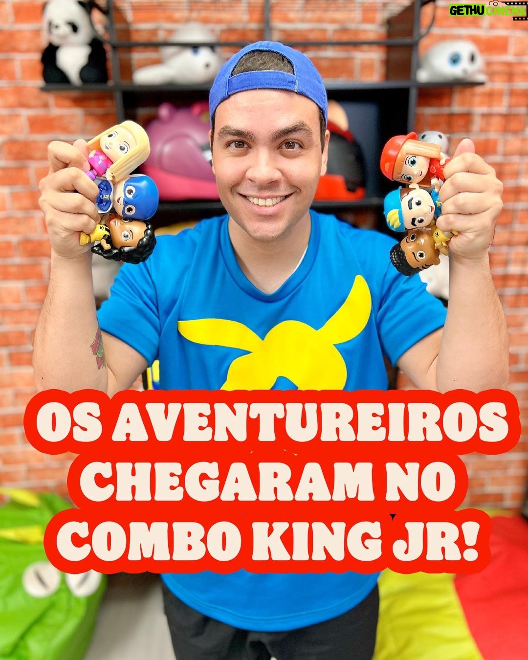 Luccas Neto Instagram - Papais e mamães, o momento tão aguardado chegou! Os brinquedos dos aventureiros já estão disponíveis no combo do King Jr! E podem ser encontrados no BK mais próximo de você! #publi @burgerkingbr
