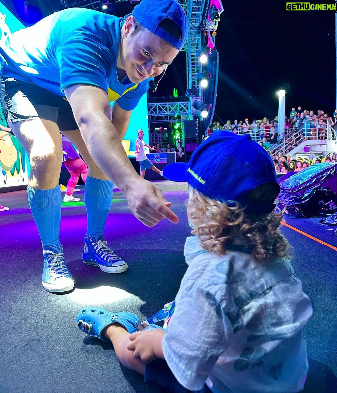 Luccas Neto Instagram - Fãs número 1 do nosso Aventureiro Azul!! 💙