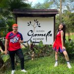 Luccas Neto Instagram - Vocês já conhecem a @fazendagamelaecoresort? É um lugar INCRÍVEL com atividades para toda a família! Foi lá onde gravamos várias cenas iradas do meu novo filme Acampamento de Férias 4! Deem uma conferida no perfil deles, tá cheio de novidades para as férias 💙