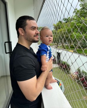 Luccas Neto Instagram - A idade chegou com força hihihi