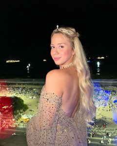 Luccas Neto Instagram - happy new yearr 👑