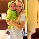 Luccas Neto Instagram - 5 meses do nosso bebezão! Nosso caçulinha muito amado 🩵 Anakin veio pra mudar e iluminar mais ainda nossa vida. Não imaginamos uma vida sem você, filho. Obrigada por nos escolher! Te amamoss 😍