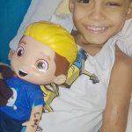Luccas Neto Instagram - Esse é o Henrique, um aventureiro muito forte que tá passando por um momento difícil. O sonho dele era conhecer o Luccas Neto e, como aqui você pode viver o seu sonho, fiz uma ligação pra ele pra conversar com o meu novo amigo! Obrigado pelo carinho, Henrique! Acredite sempre nos seus sonhos porque eles podem se tornar realidade!!! 💙