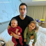Luccas Neto Instagram - Dia dos pais em dobro! Imagina quando tiver 8 filhos??? Kkkk