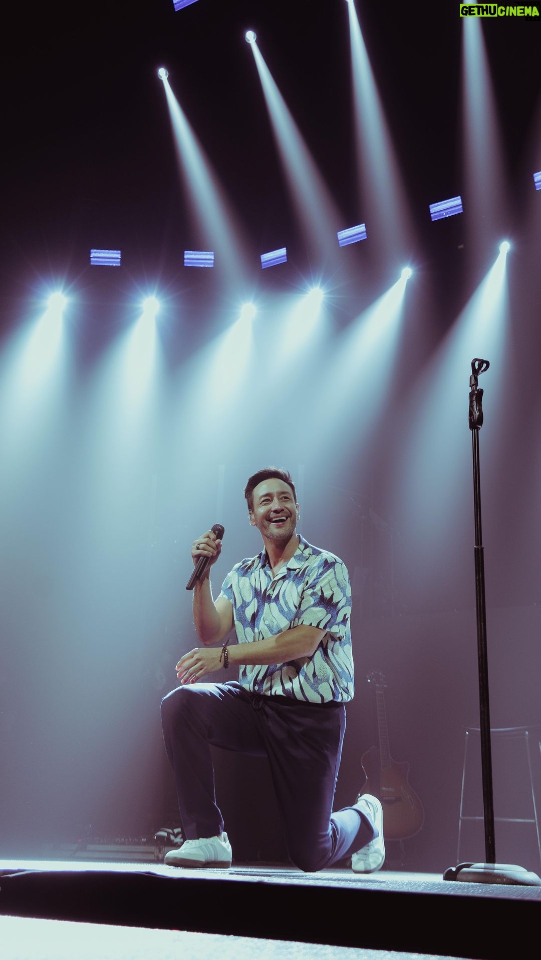 Luciano Pereyra Instagram - Agradezco tanto a Dios aquel primer día que la música cruzó nuestros caminos!!🙏🏽🙏🏽 Cómo no amarte #Montevideo si llenas de candombe mi corazón! Gracias #Uruguay por tanto amor!! ❤️🇺🇾❤️🇺🇾 Antel Arena Montevideo