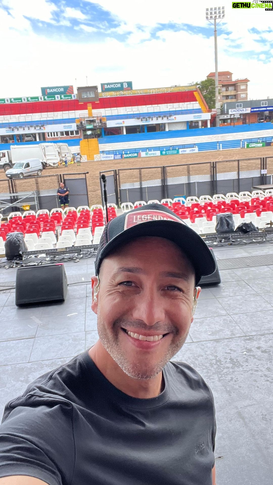 Luciano Pereyra Instagram - #PruebaDeSonido #JesusMaria ya estamos listos!!! 🙌🏽 Nos vemos esta noche!!!! 😁😁❤️❤️🎉🎉 Jesús María, Cordoba, Argentina