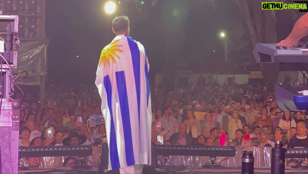 Luciano Pereyra Instagram - Soy muy feliz en la #PatriaGaucha y así nos cantamos #HastaElAlma ❤️❤️🇺🇾🇺🇾 Tacuarembo, Uruguay
