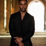 Lucien Laviscount Instagram – 🌊 Louvre Museum