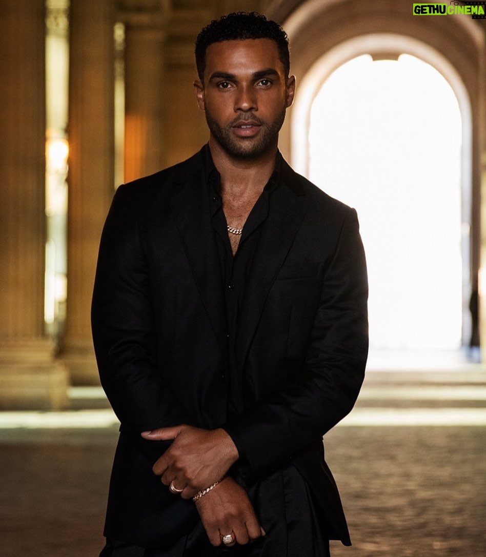 Lucien Laviscount Instagram - 🌊 Louvre Museum